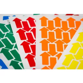   GEToolbox® Asztali tárhely jelölés Nyíl-forma 10 mm FEHÉR