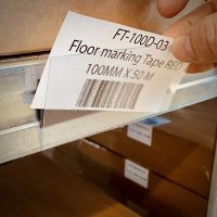 Címketartók polcra és állványra